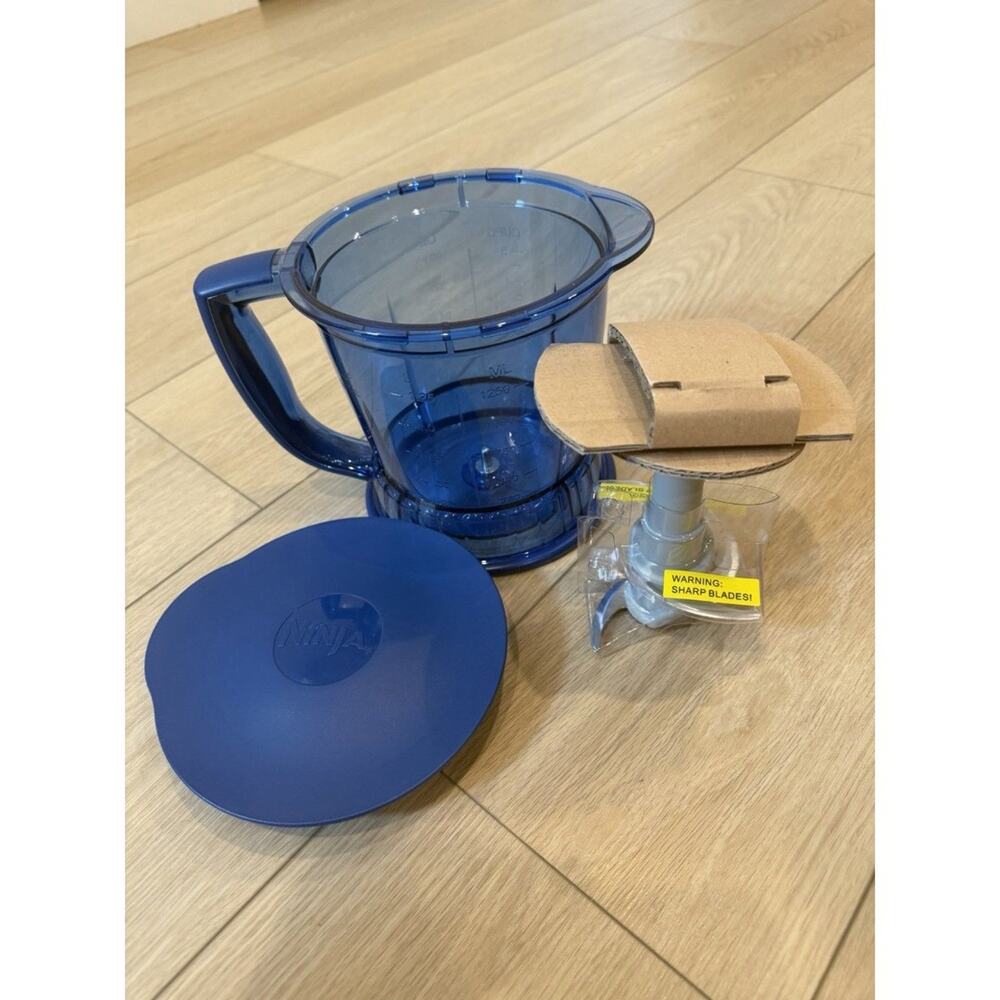 Ninja Storm 40oz Pitcher, Lid & Blade Assembly 5 Cup Blue QB751Q Replacement New - Picture 4 of 7
